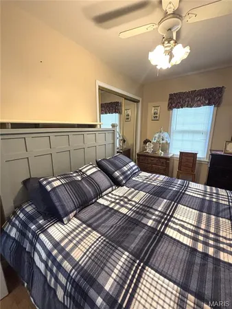 $240,000 | 222 Cedar Street, Greenville, IL 62246