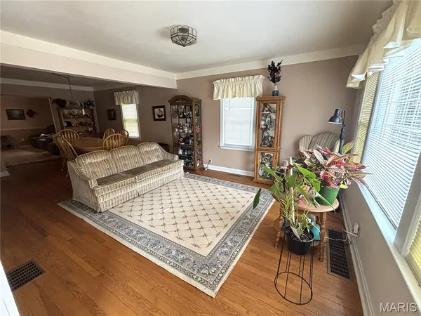 $240,000 | 222 Cedar Street, Greenville, IL 62246