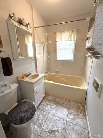 $240,000 | 222 Cedar Street, Greenville, IL 62246