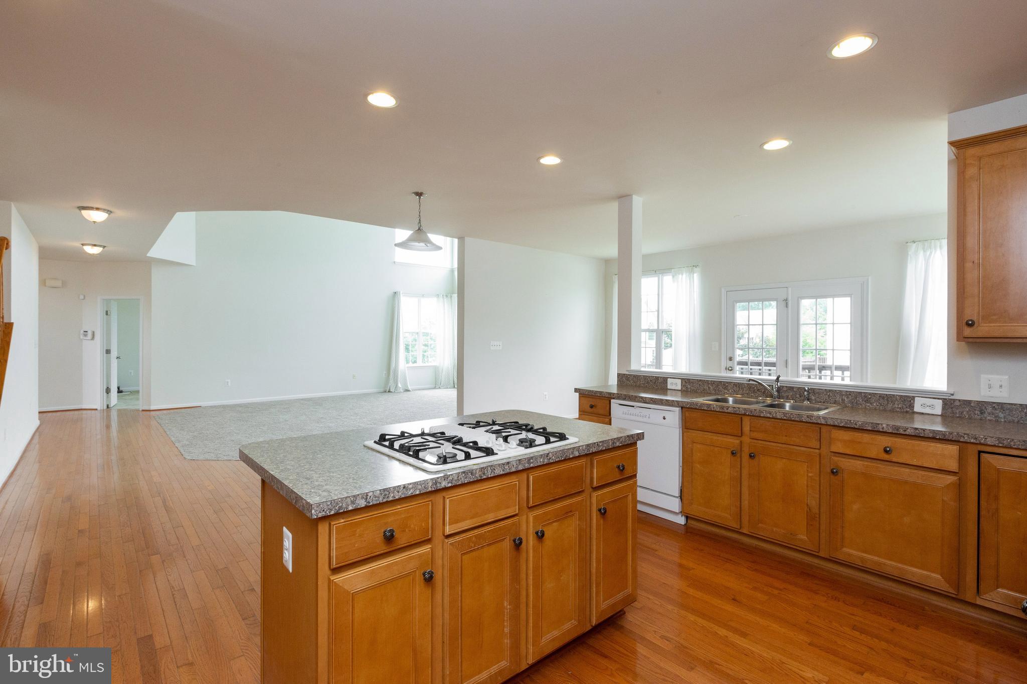 8740 Ellis Mill Drive Gainesville, VA 20155 - Photo 18 of 52