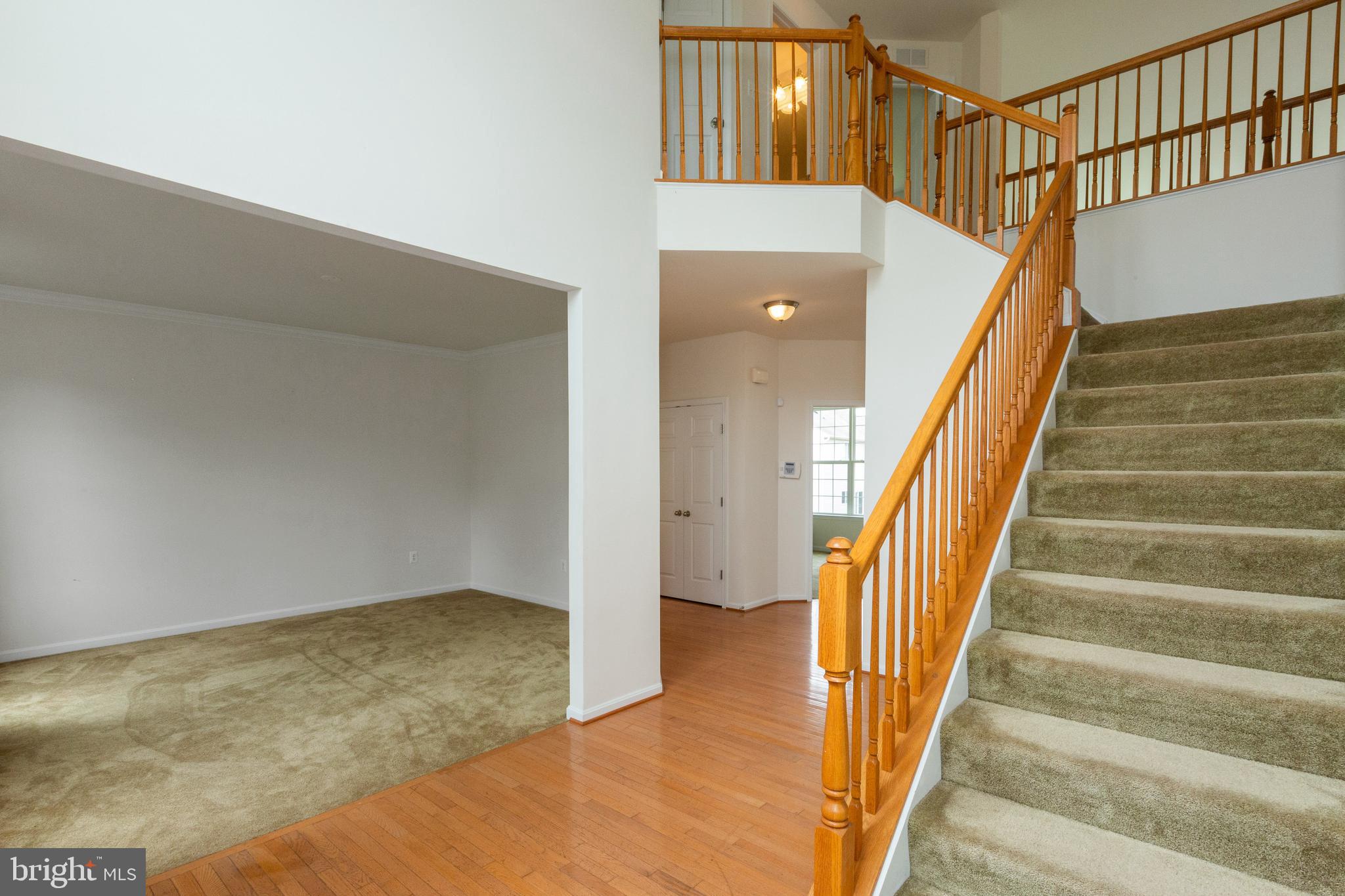 8740 Ellis Mill Drive Gainesville, VA 20155 - Photo 5 of 52