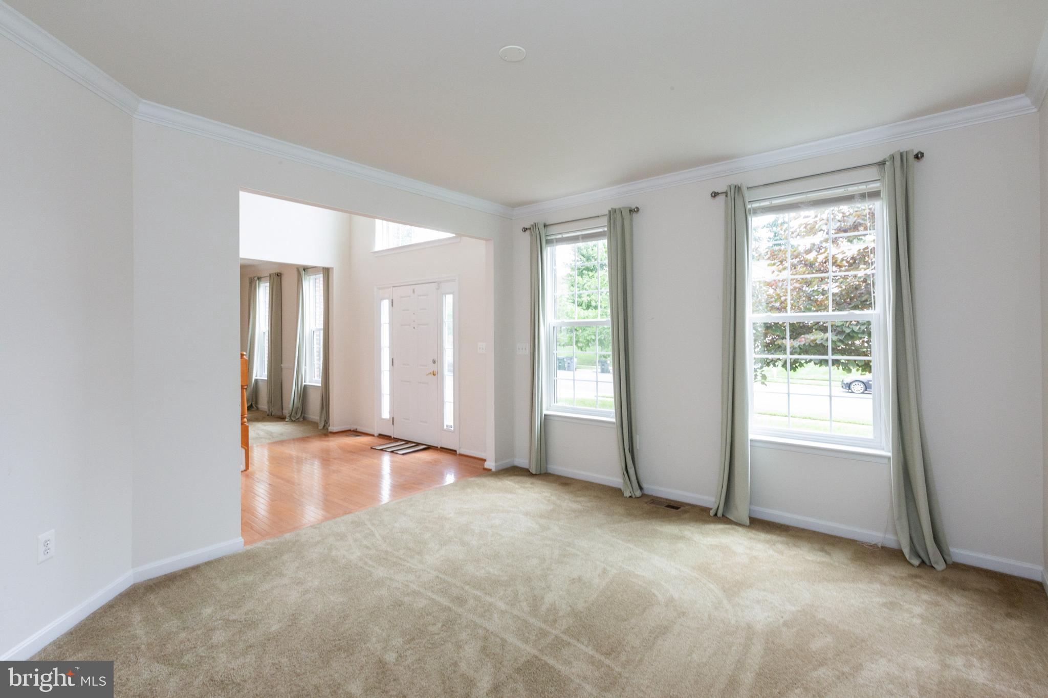 8740 Ellis Mill Drive Gainesville, VA 20155 - Photo 8 of 52