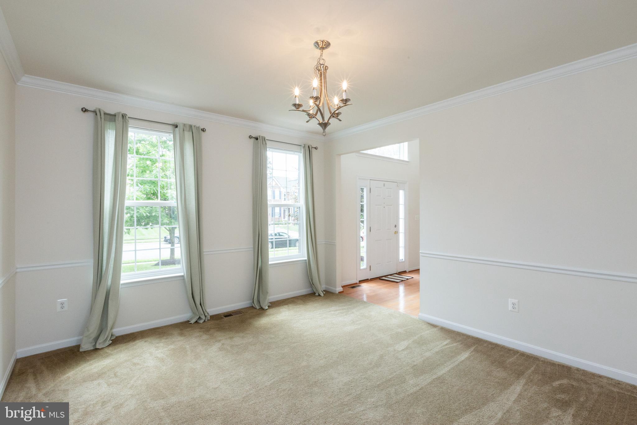 8740 Ellis Mill Drive Gainesville, VA 20155 - Photo 10 of 52