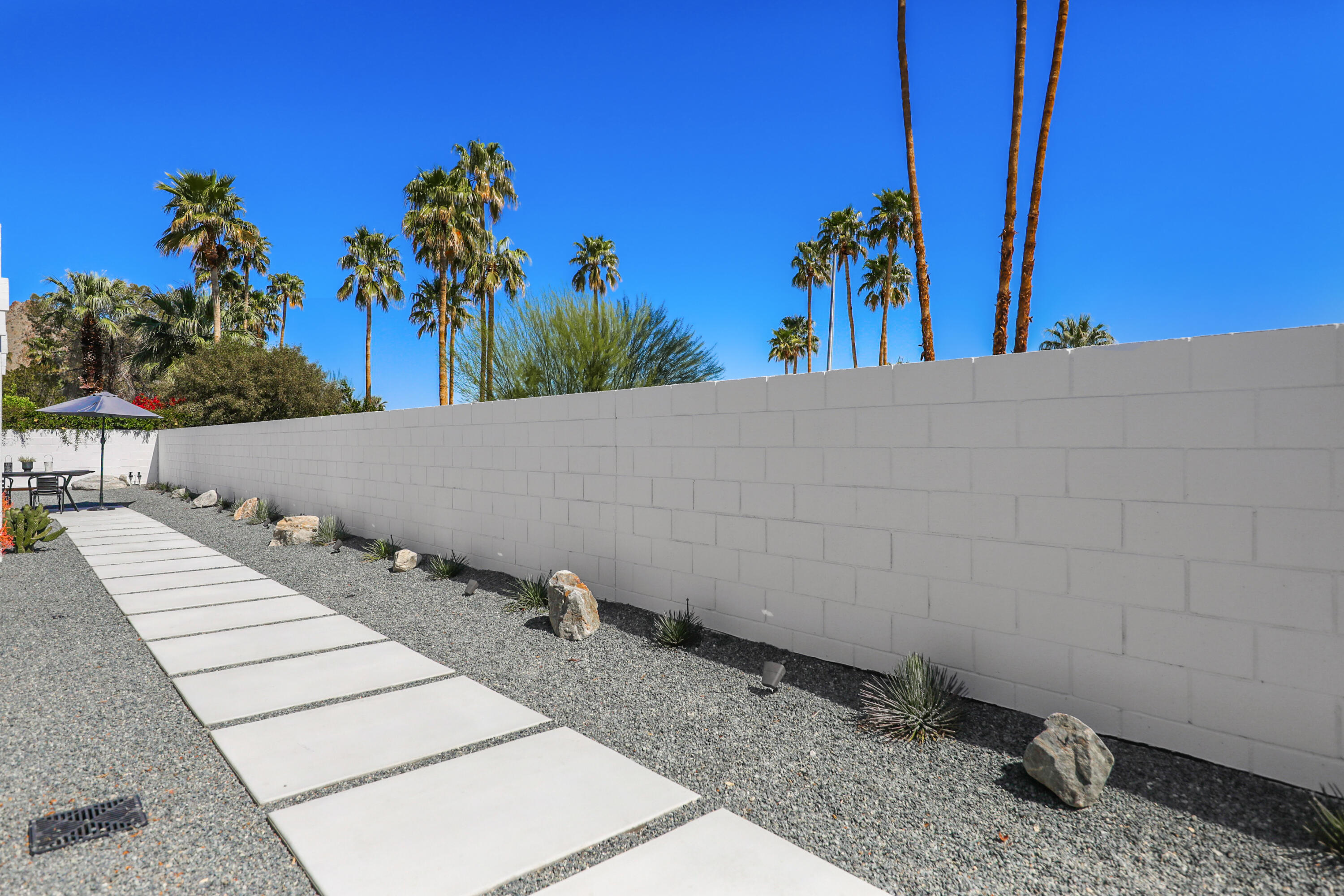 71350 Halgar Road Rancho Mirage, CA 92270 - Photo 28 of 33 a view of a terrace