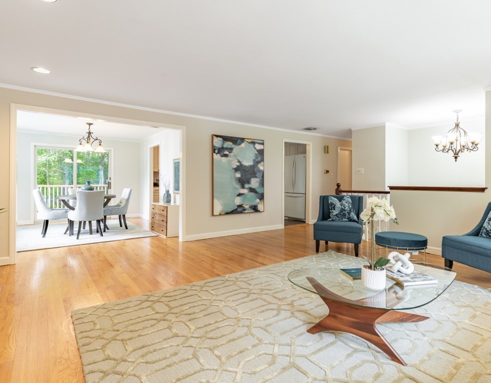 46 Meadowbrook Road Bedford, MA 01730 - Photo 5 of 29 Gallery Image 5