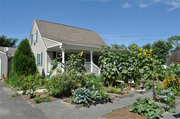 4 Cemetery Road Hadley, MA 01035 - Photo 1 of 16 Gallery Image 1