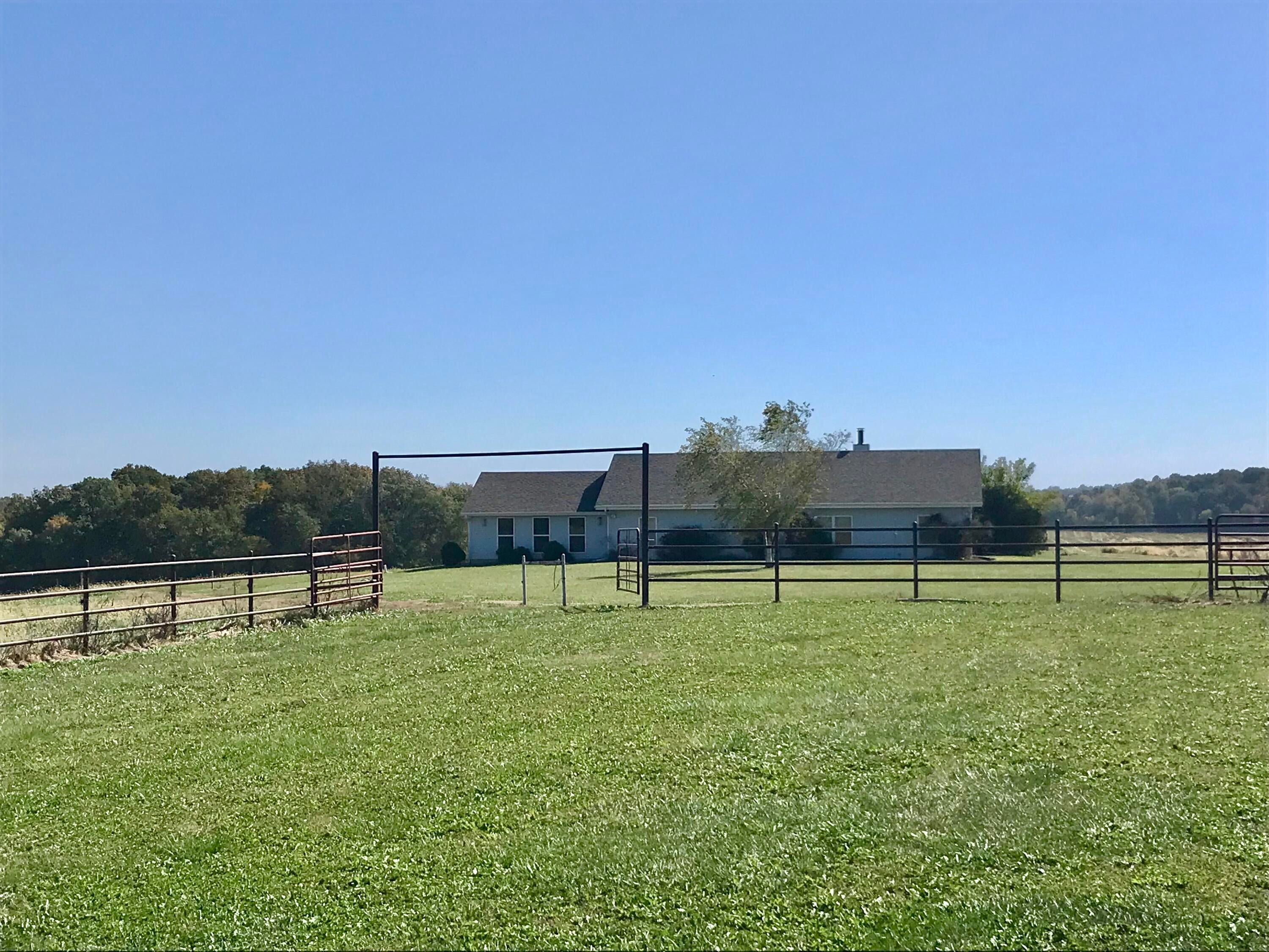1276 State Rte O Fayette, MO 65248 - Photo 1 of 1 IMG_4151