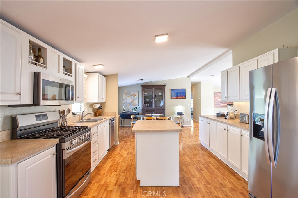 38150 Overview Drive Temecula, CA 92592 - Photo 14 of 74