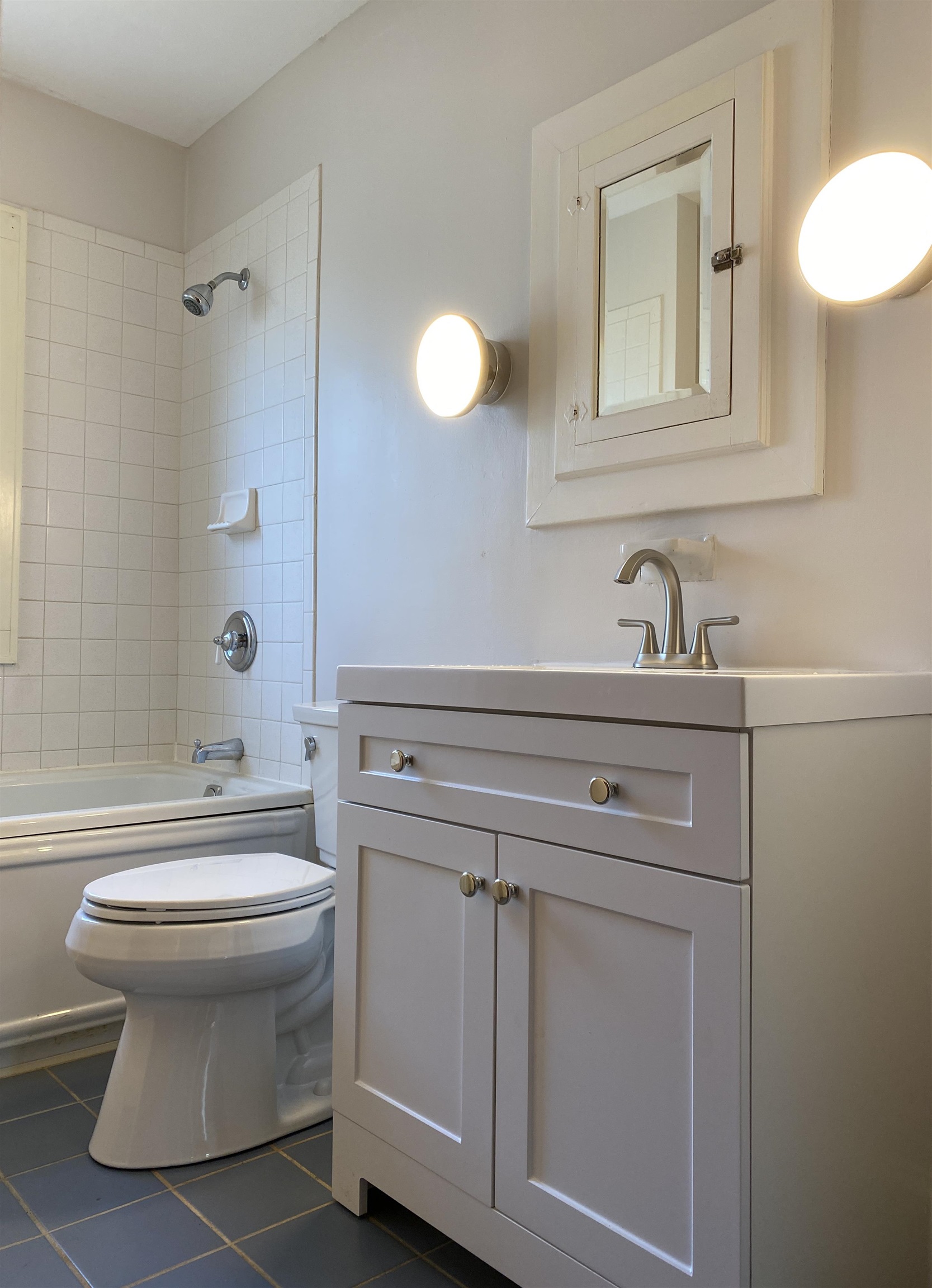 4 Holt Street Concord, NH 03301 - Photo 12 of 15