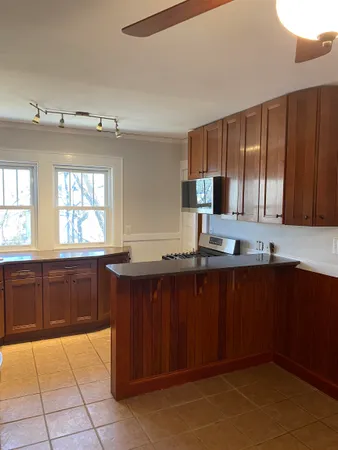 $2,500 | 4 Holt Street, Concord, NH 03301