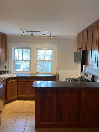 $2,500 | 4 Holt Street, Concord, NH 03301