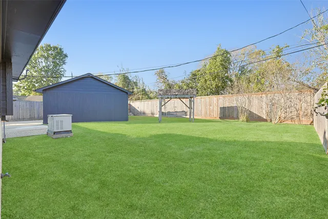 $3,800 | 2410 Del Norte Street, Houston, TX 77018