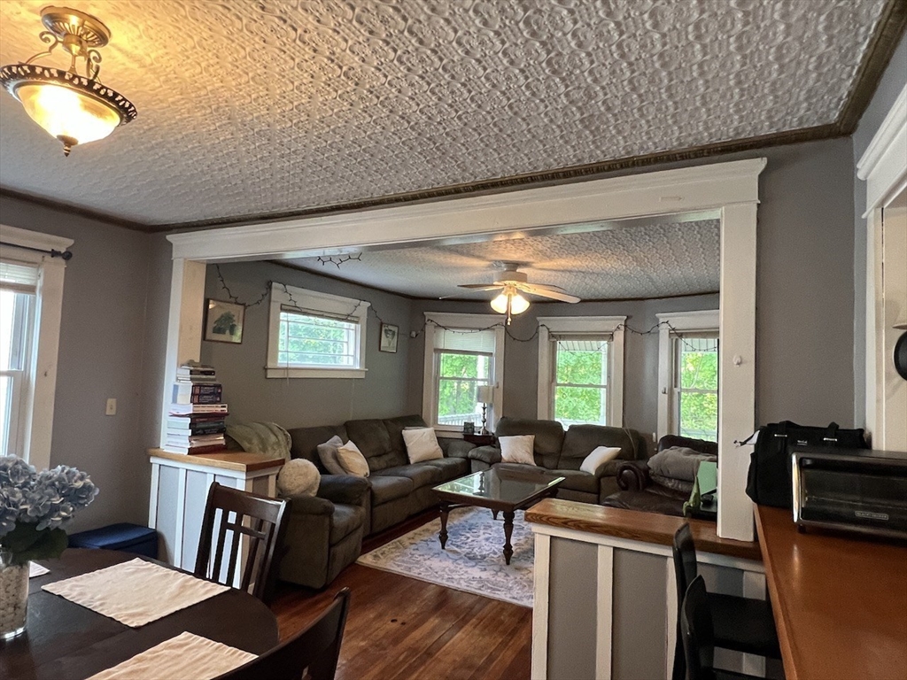 26 Byron Street Springfield, MA 01109 - Photo 13 of 41