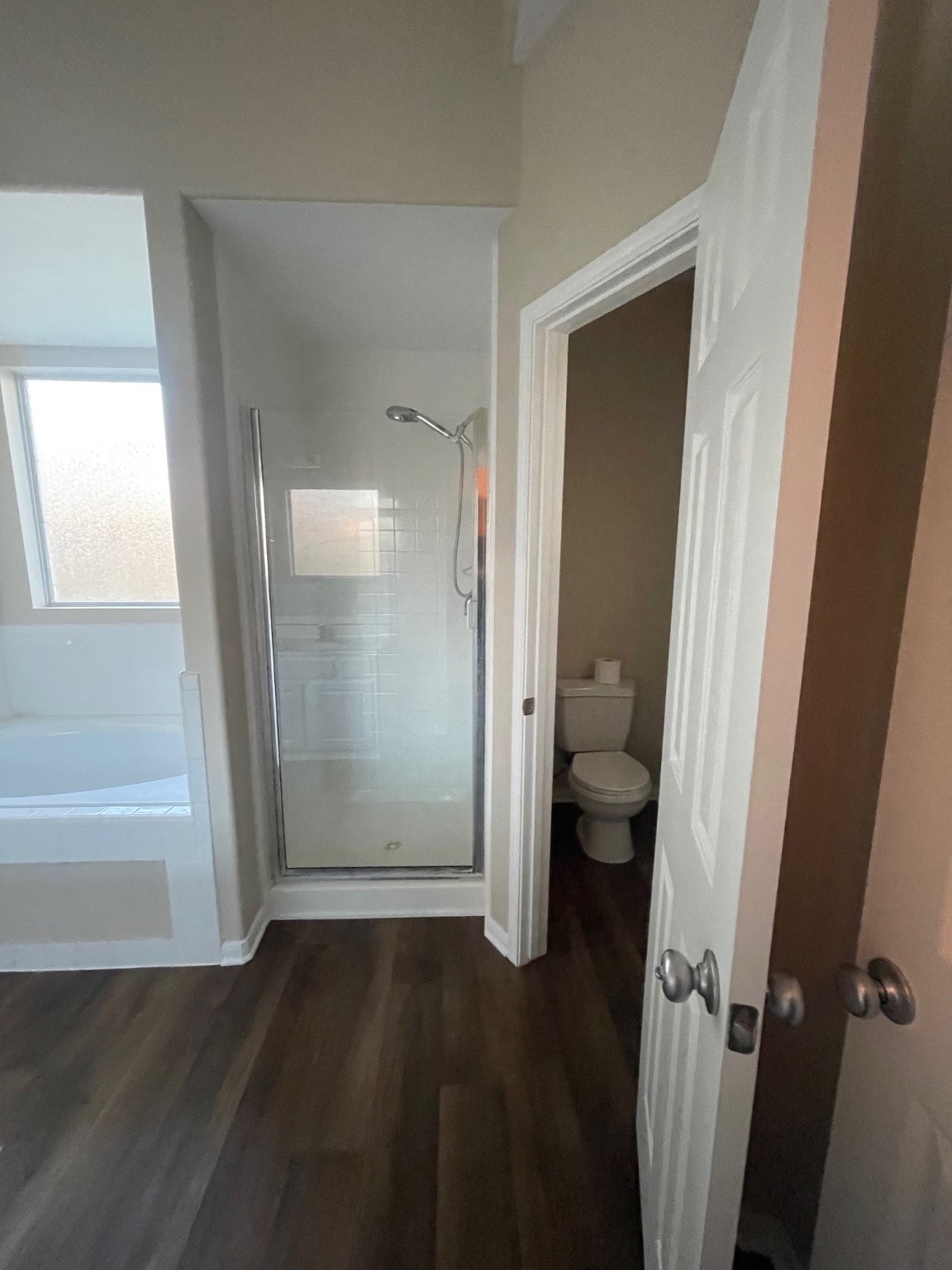 1201 Stallion Ridge Alvin, TX 77511 - Photo 22 of 29 a view of a bathroom from a hallway