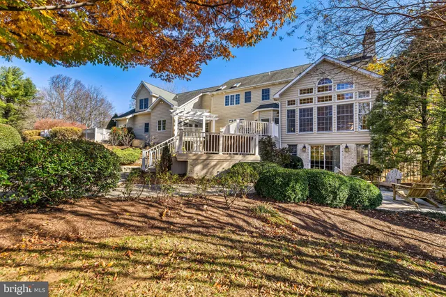 $1,600,000 | 2 Hillsyde Court, Cockeysville, MD 21030