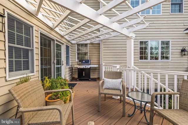 $1,600,000 | 2 Hillsyde Court, Cockeysville, MD 21030