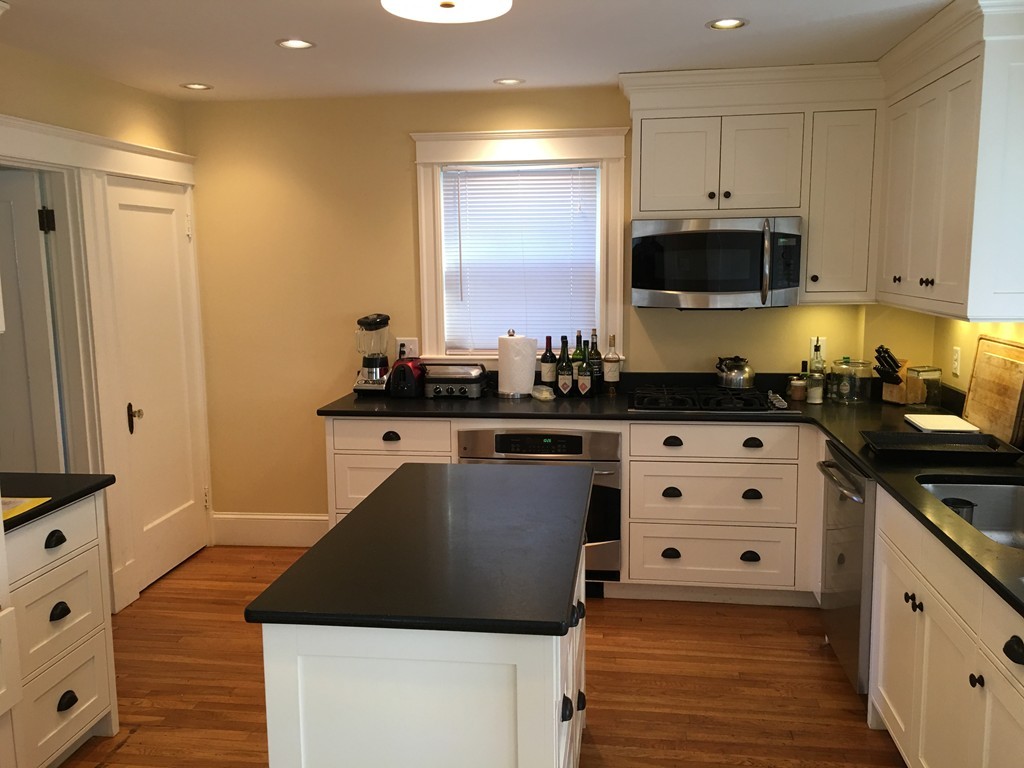 7 Larchmont Road Salem, MA 01970 - Photo 7 of 11 Gallery Image 7