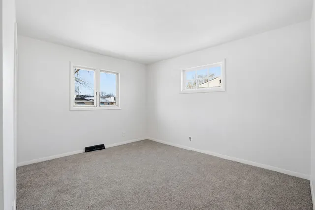 $180,000 | 1237 Hilltop Drive, Milan, IL 61264