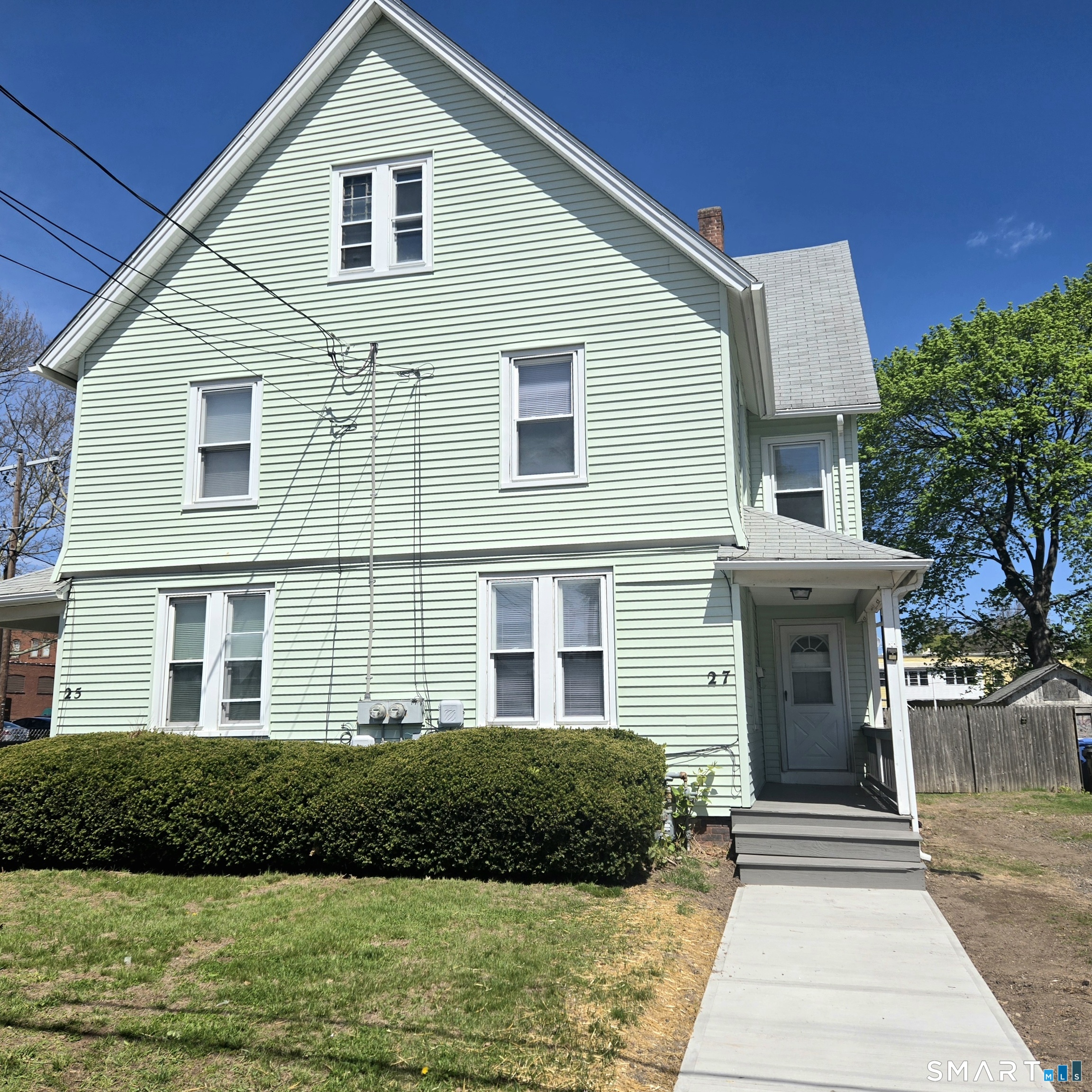 Welcome to 27 Maple St!!