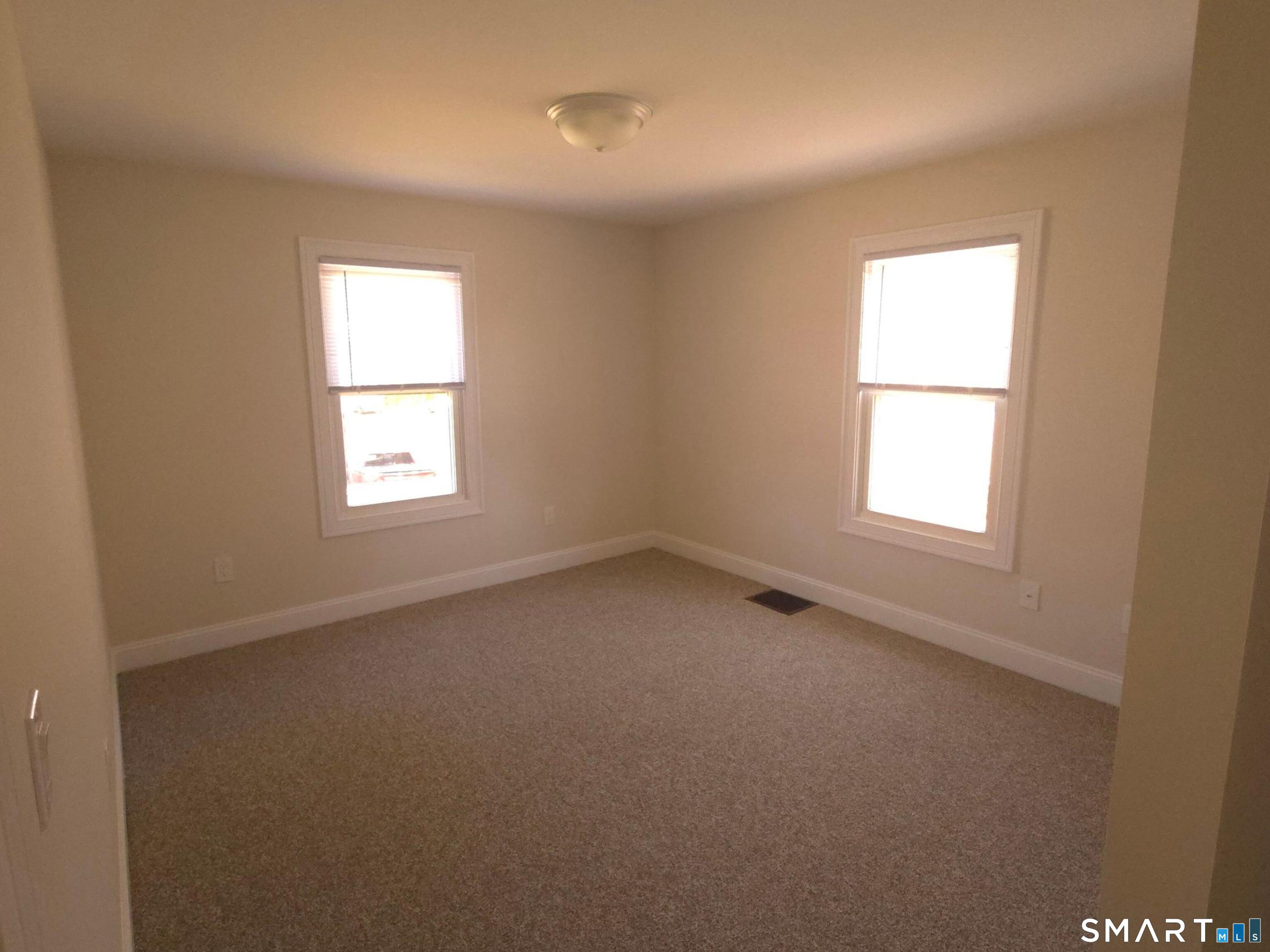 27 Maple Street, Unit 27 Manchester, CT 06040 - Photo 15 of 20