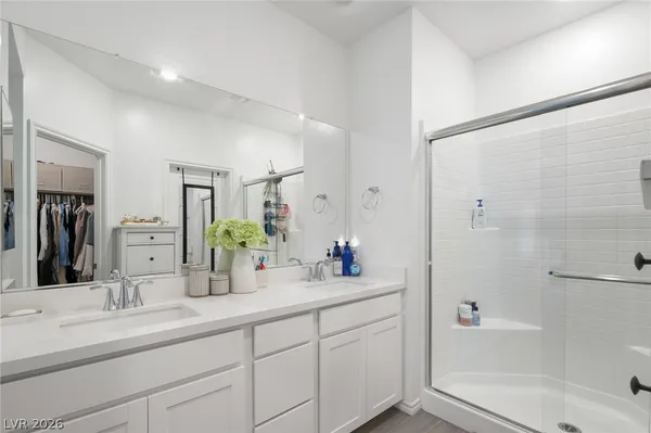$2,350 | 219 Cordelia Cove Avenue, Unit 514, Henderson, NV 89011