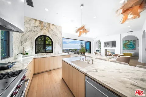 $15,200,000 | Murphy Way, Malibu, CA 90265