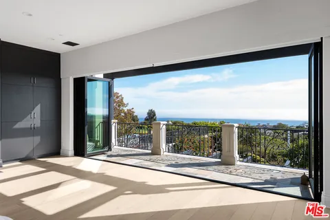 $15,200,000 | Murphy Way, Malibu, CA 90265