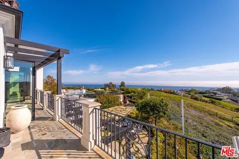 $15,200,000 | Murphy Way, Malibu, CA 90265