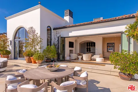 $15,200,000 | Murphy Way, Malibu, CA 90265