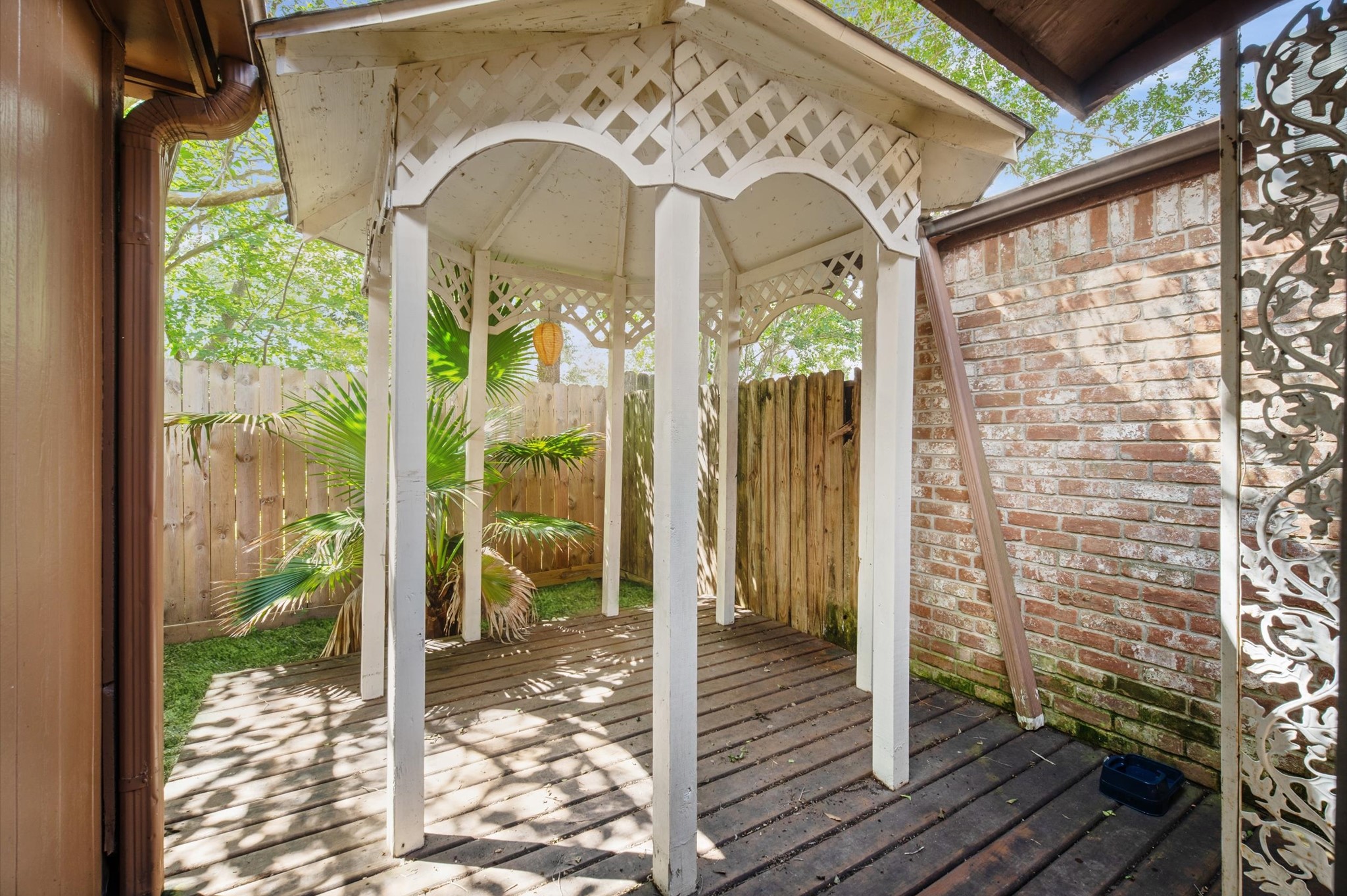 6903 Bullinger Drive Spring, TX 77379 - Photo 24 of 27 Backyard decking