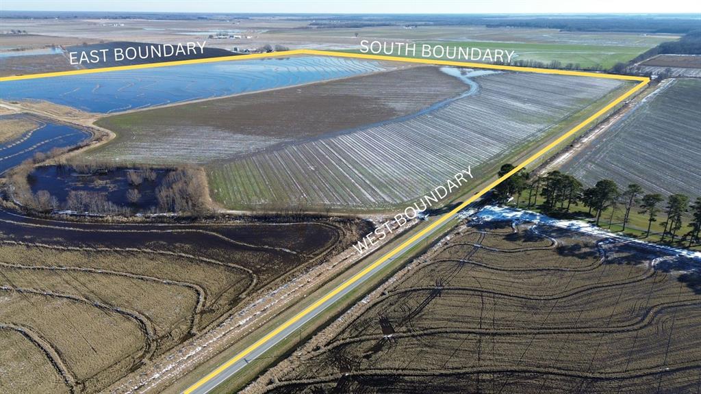 9434 33 N Highway Roe, AR 72134 - Photo 3 of 39 a view of a swimming pool