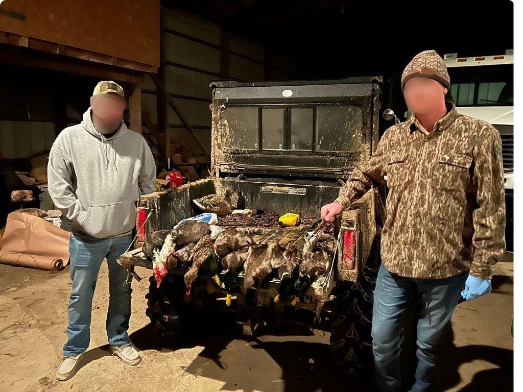 9434 33 N Highway Roe, AR 72134 - Photo 34 of 39 a room with lots of different colored cloths