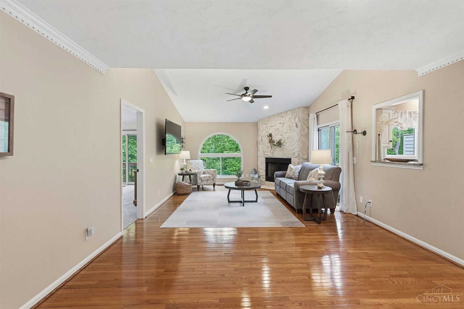 8196 Riversedge Circle Maineville, OH 45039 - Photo 18 of 59