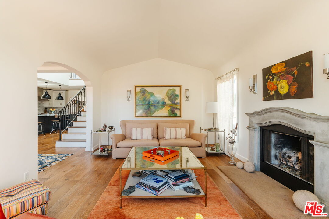 1633 Hi Point Street Los Angeles, CA 90035 - Photo 18 of 60