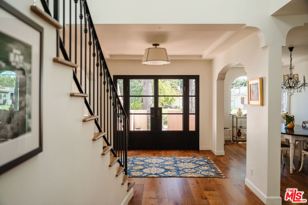 1633 Hi Point Street Los Angeles, CA 90035 - Photo 8 of 60