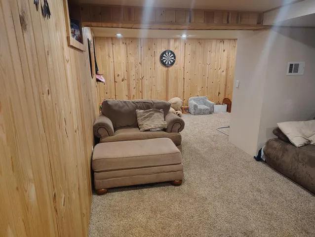 $195,000 | 1027 Friberg Avenue, Fergus Falls, MN 56537