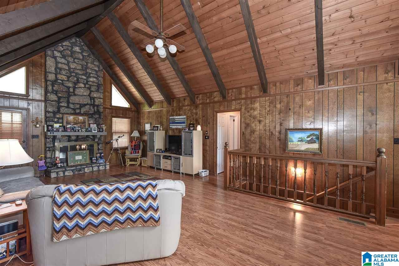 805 Round Hill Road Pelham, AL 35124 - Photo 6 of 40
