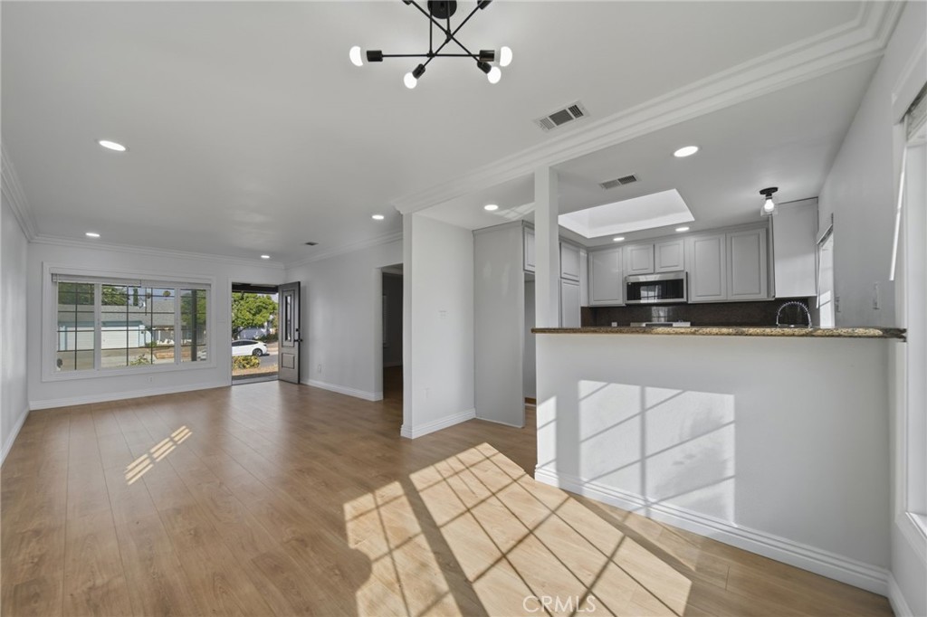 5416 Ivanhoe Avenue Riverside, CA 92503 - Photo 11 of 27