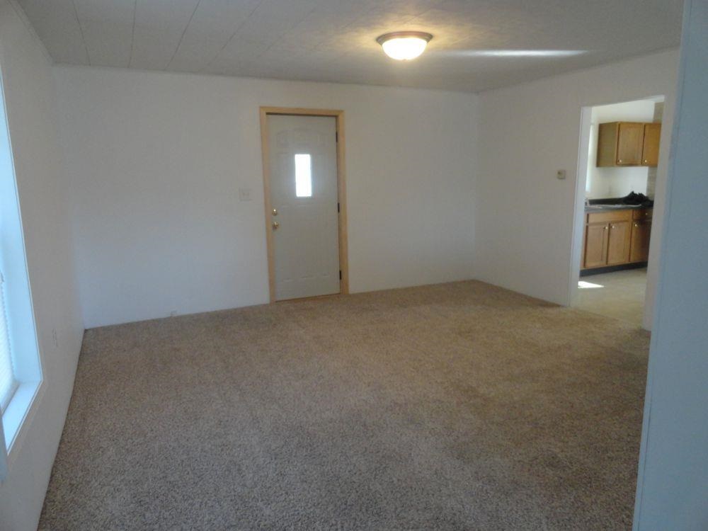 6244 South Burch Road Bloomington, IN 47403 - Photo 3 of 6