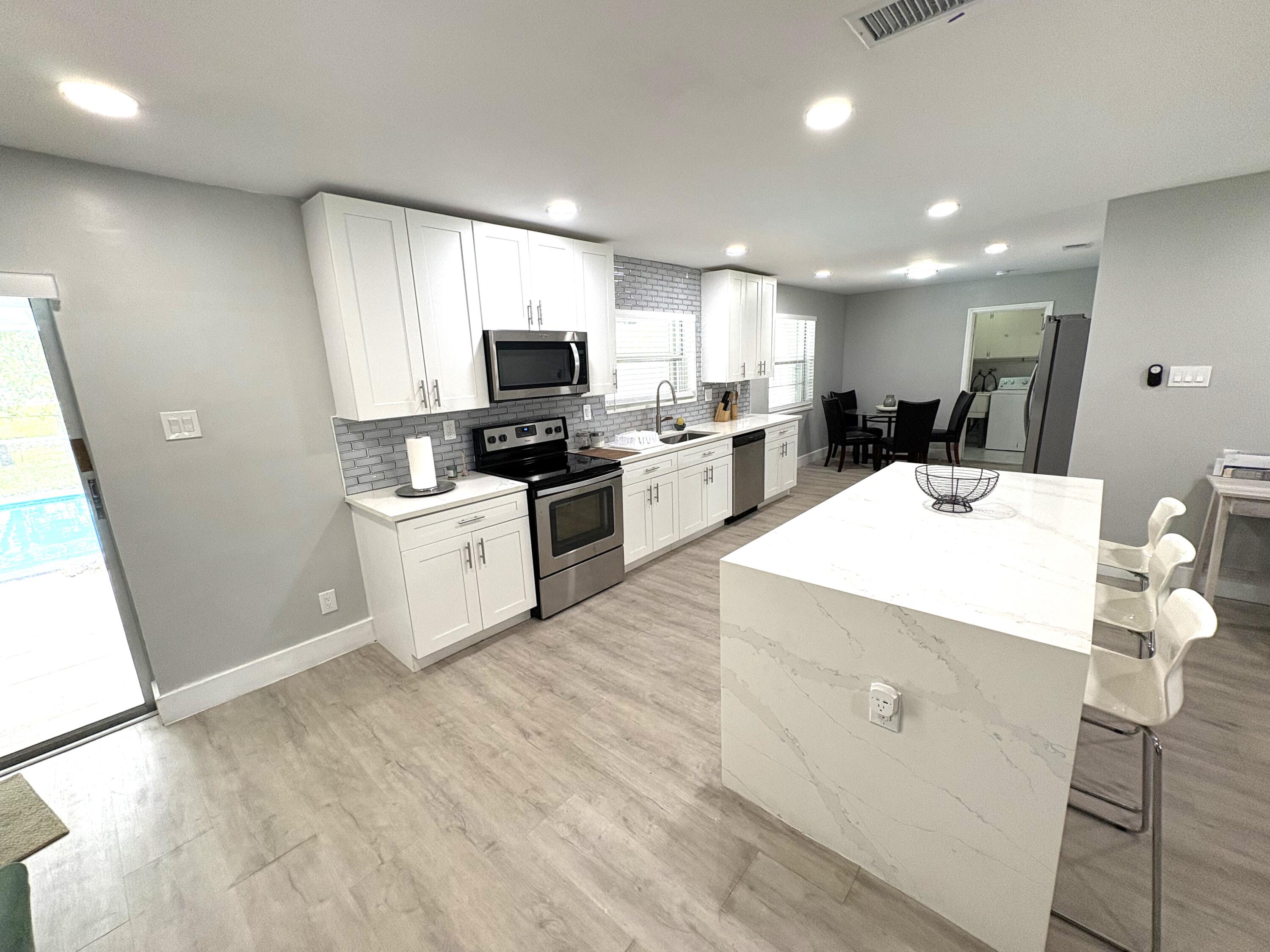 1401 Northwest 75th Terrace Plantation, FL 33313 - Photo 1 of 35 1