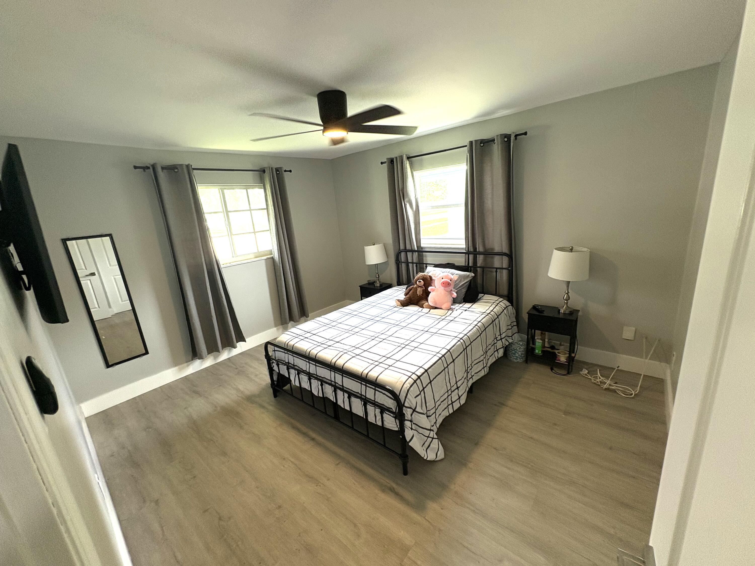 1401 Northwest 75th Terrace Plantation, FL 33313 - Photo 12 of 35 12