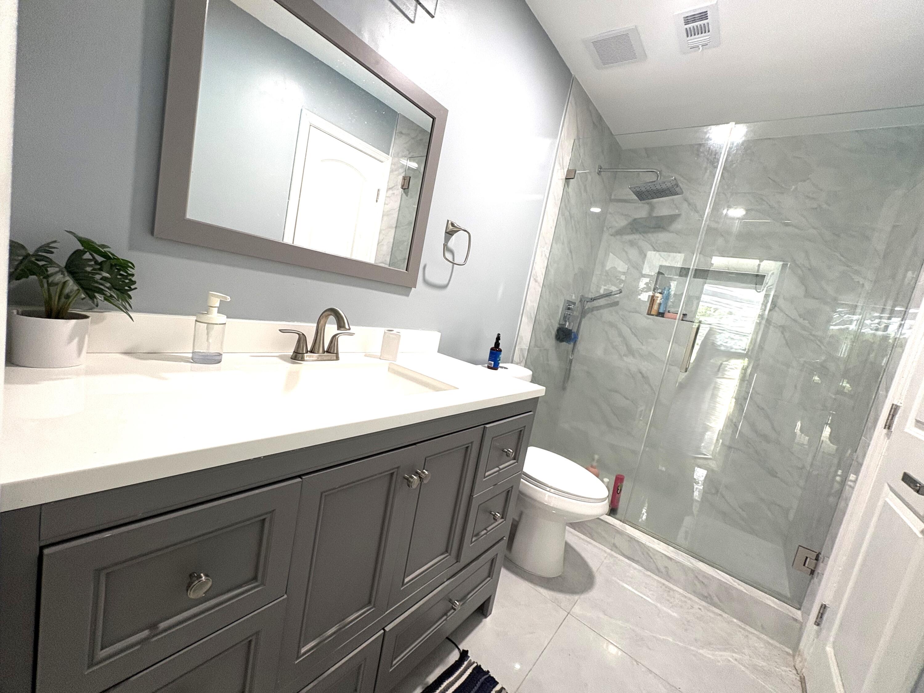 1401 Northwest 75th Terrace Plantation, FL 33313 - Photo 15 of 35 15