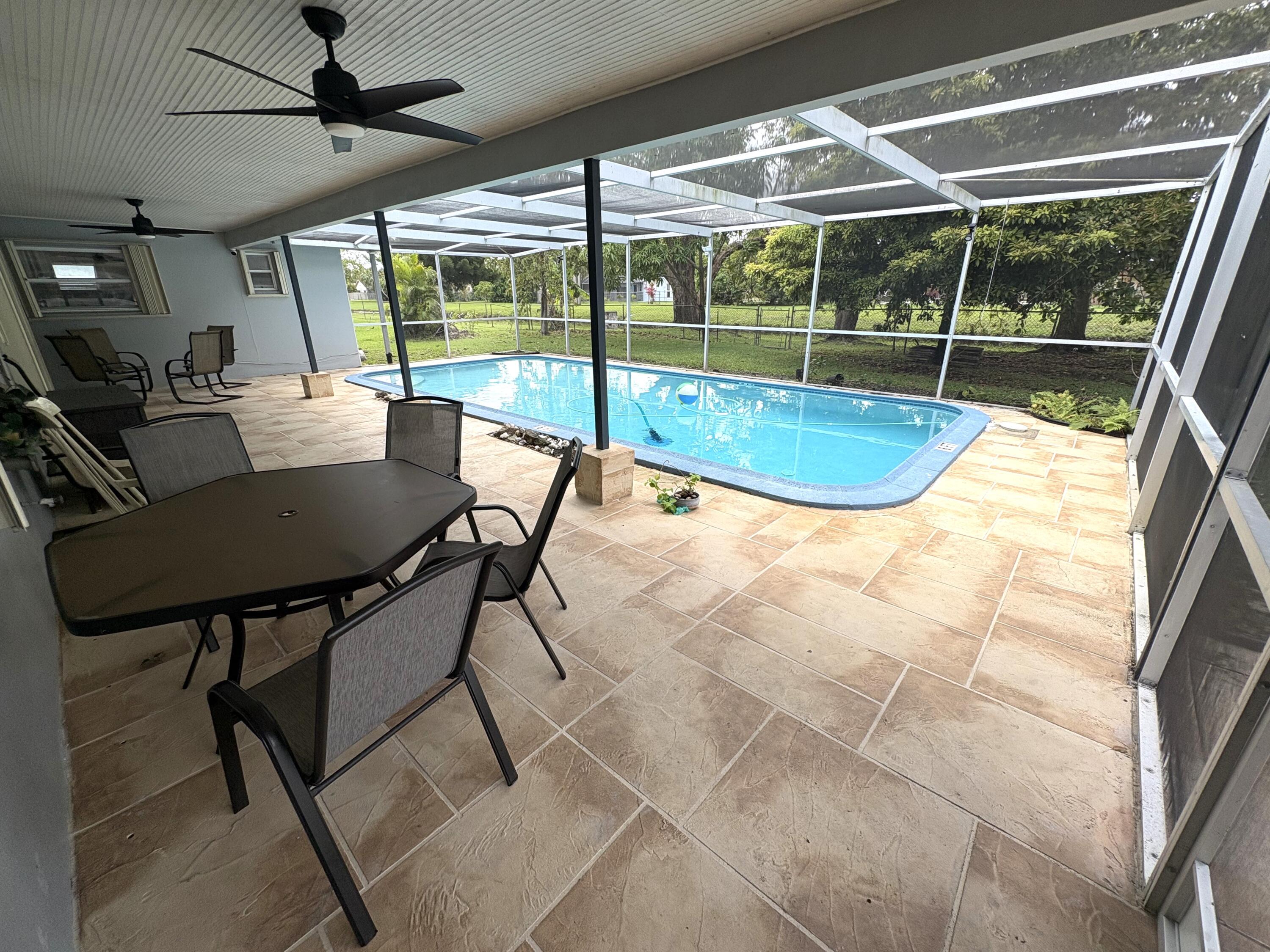 1401 Northwest 75th Terrace Plantation, FL 33313 - Photo 25 of 35 25