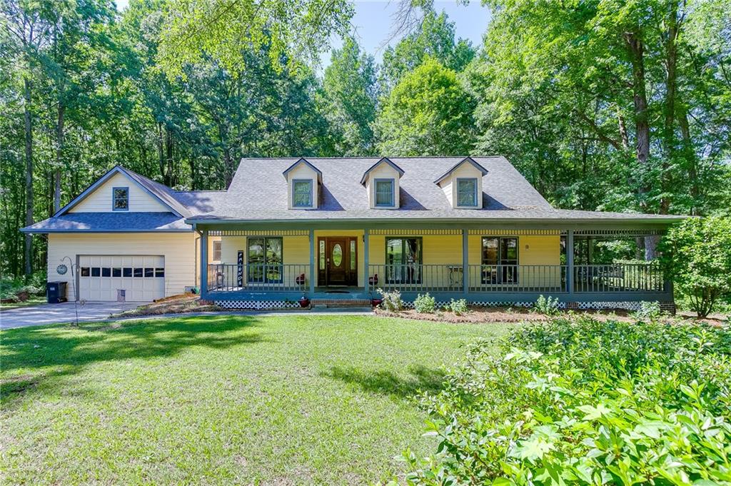 2720 Bay Ridge Drive Loganville, GA 30052 - Photo 2 of 52