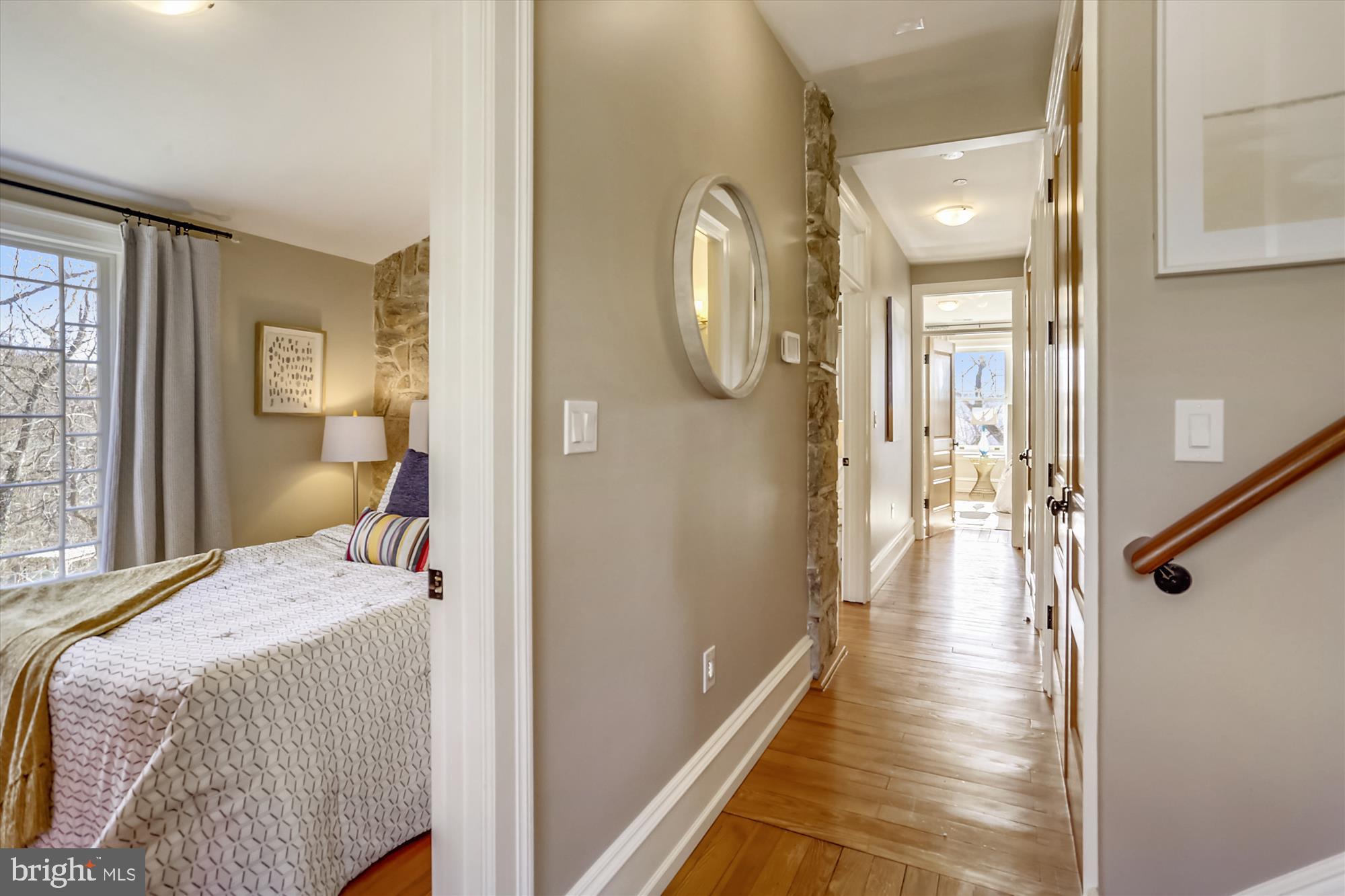 5417 Mohican Road Bethesda, MD 20816 - Photo 50 of 100 2nd floor hall