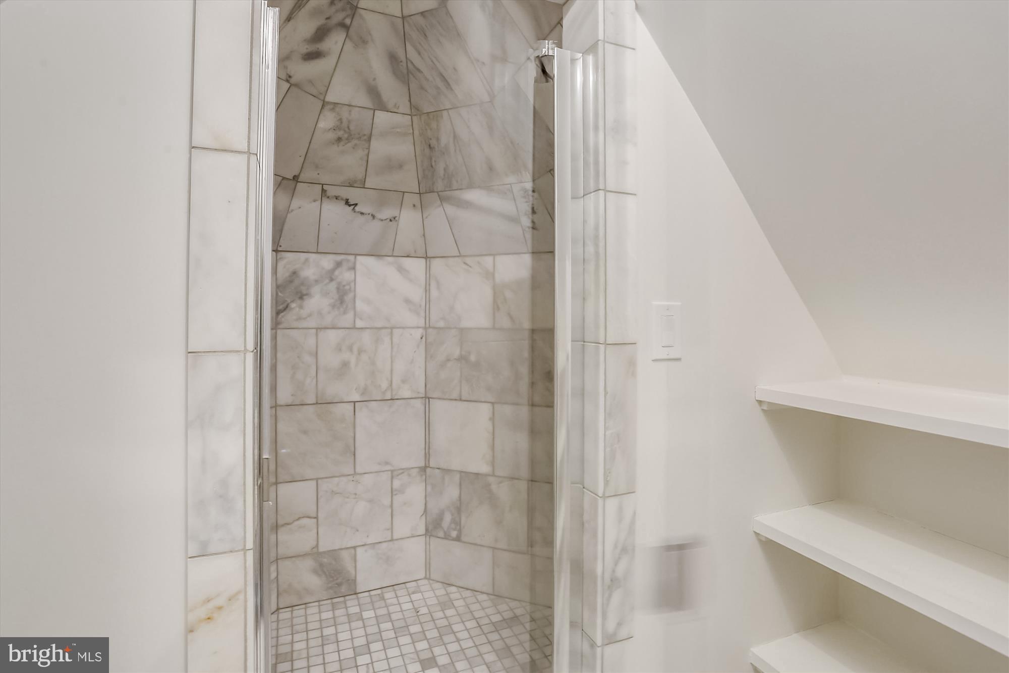 5417 Mohican Road Bethesda, MD 20816 - Photo 69 of 100 Full bath #3