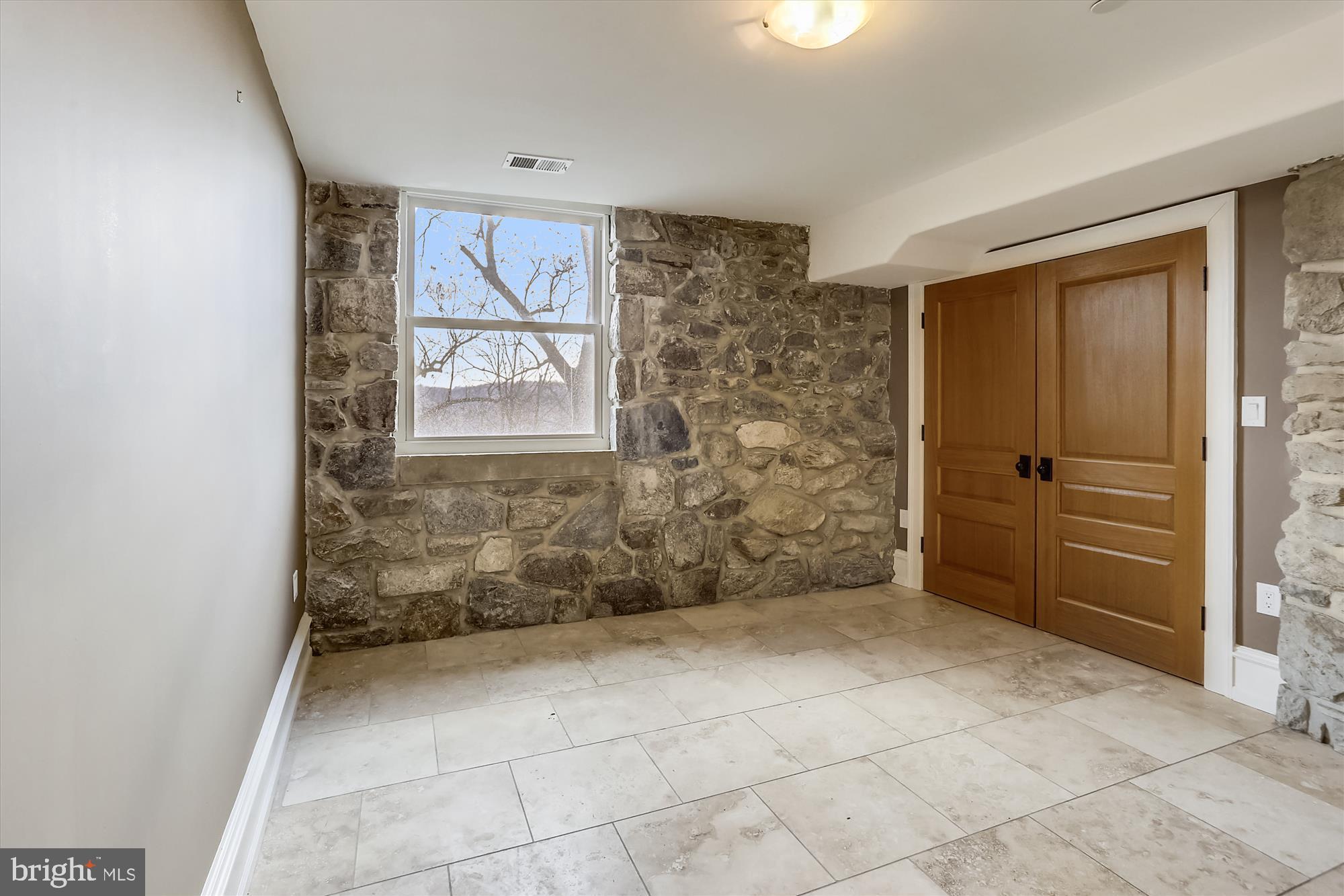 5417 Mohican Road Bethesda, MD 20816 - Photo 86 of 100 5th Bedroom