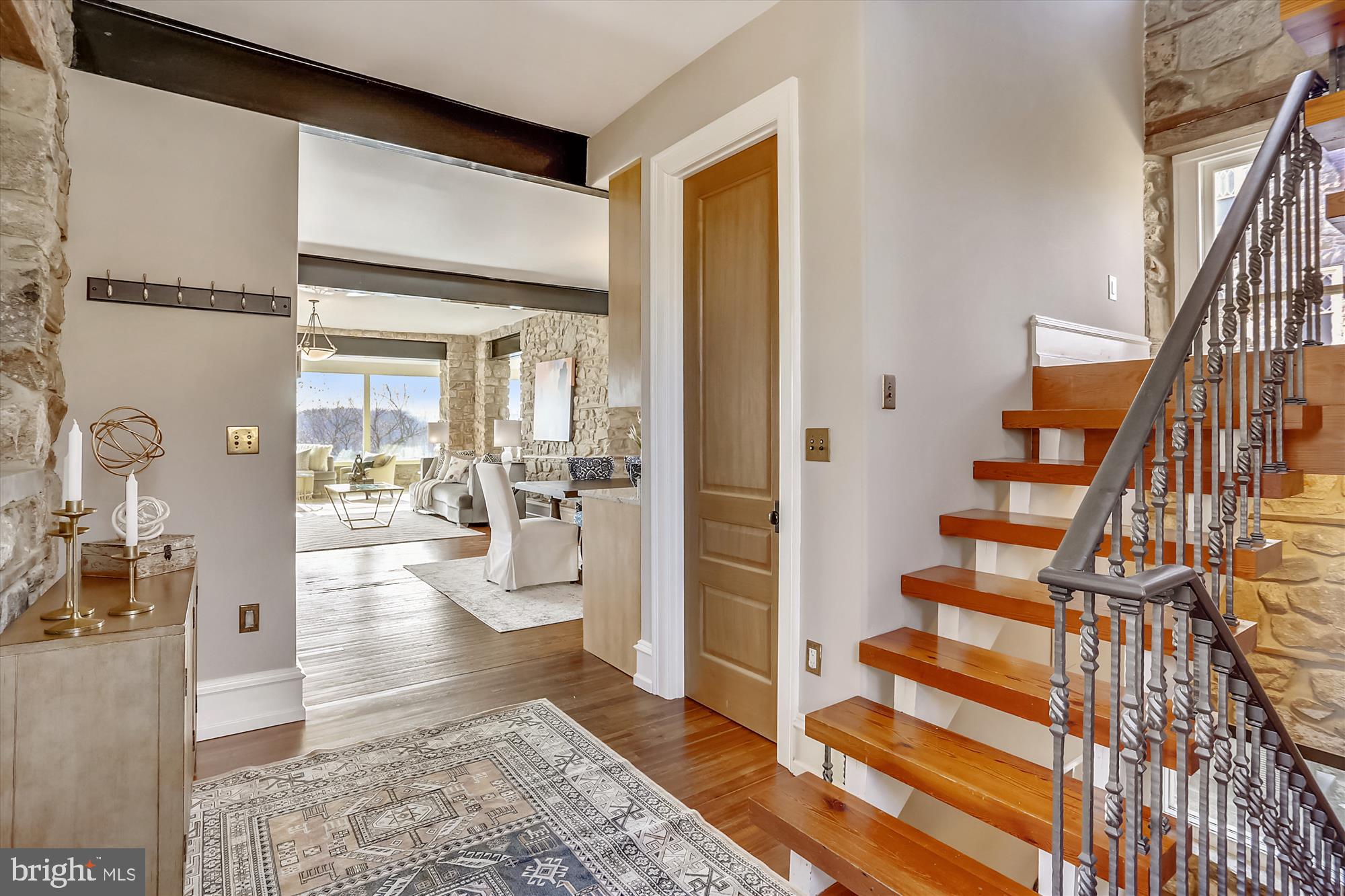 5417 Mohican Road Bethesda, MD 20816 - Photo 10 of 100 Entry Foyer