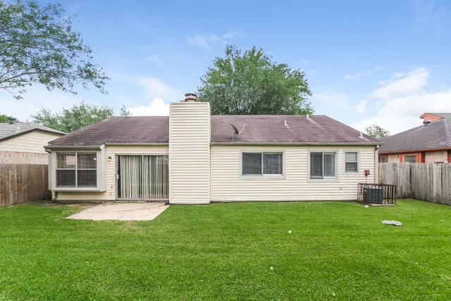 $1,685 | 16146 Coyridge Lane, Houston, TX 77053