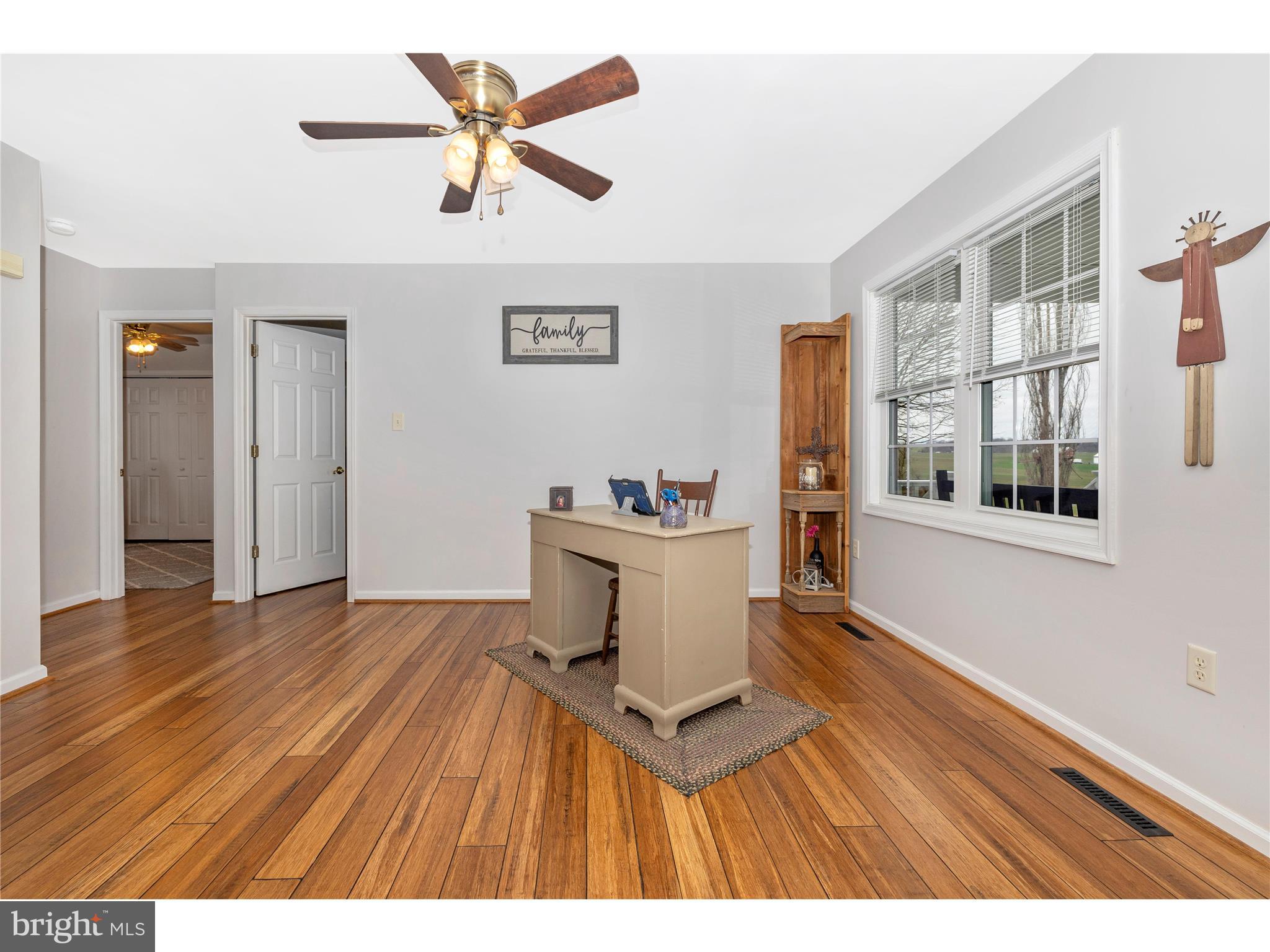 12633 Claybaugh Road Keymar, MD 21757 - Photo 7 of 63 Living Room